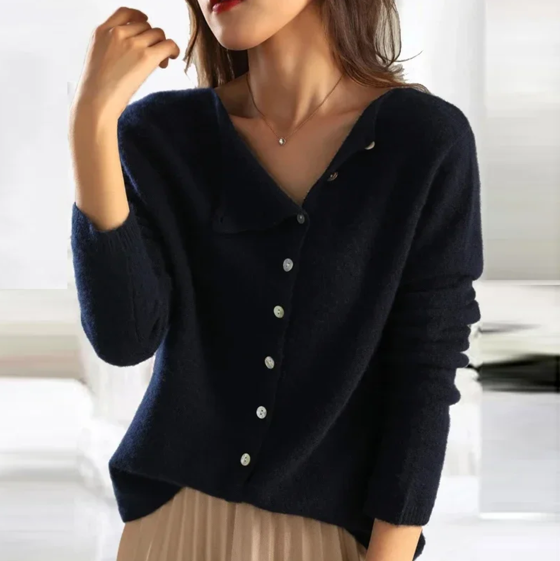 Alva | Elegant Cardigan